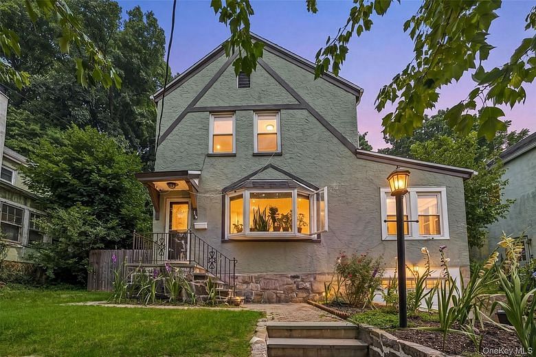 218 Sedgwick Avenue