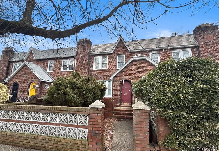 219-33 Edgewood Avenue