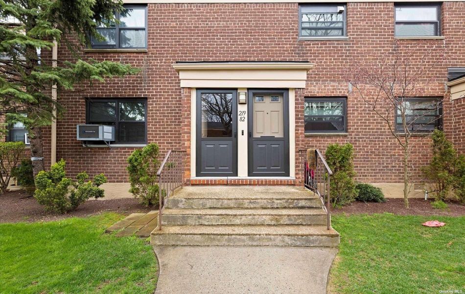 Image 1 of 14 for 219-82 75th Avenue #1 in Queens, Bayside, NY, 11364