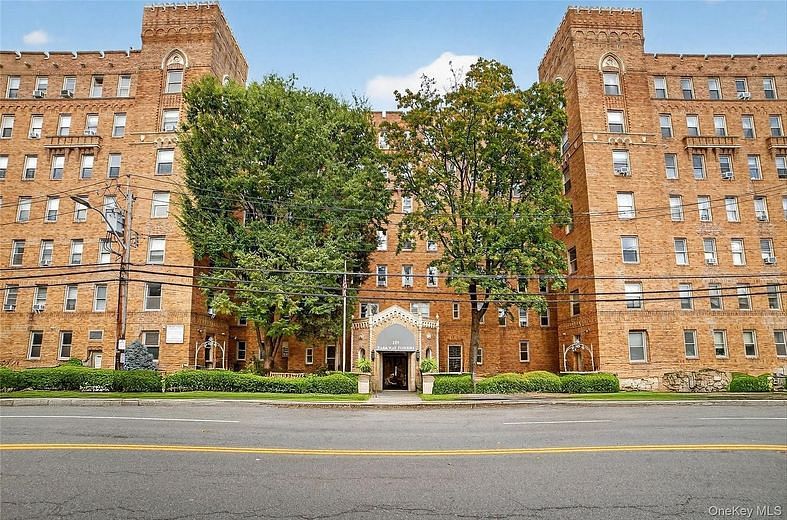 219 Bronx River Road #2L