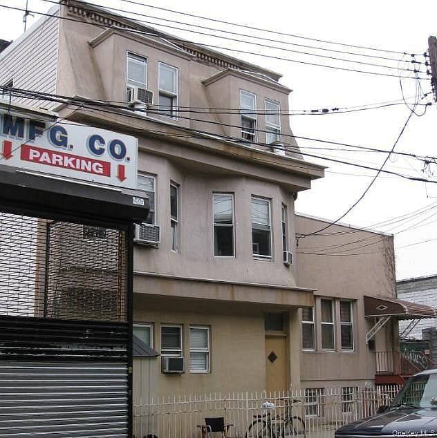 2196 McDonald Avenue #4