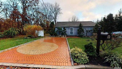 Image 1 of 27 for 64 Delamere Street in Long Island, Huntington, NY, 11743