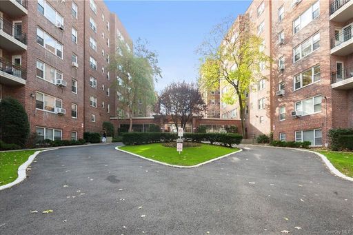 Image 1 of 25 for 3850 Hudson Manor Terrace #EW in Bronx, NY, 10463