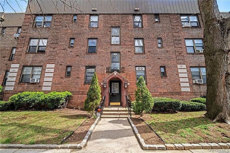 22-27 76 Street #B2