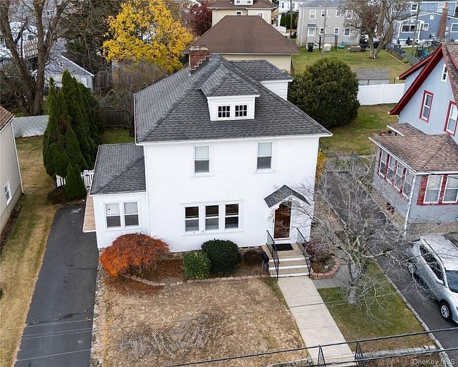 22 Breckenridge Avenue