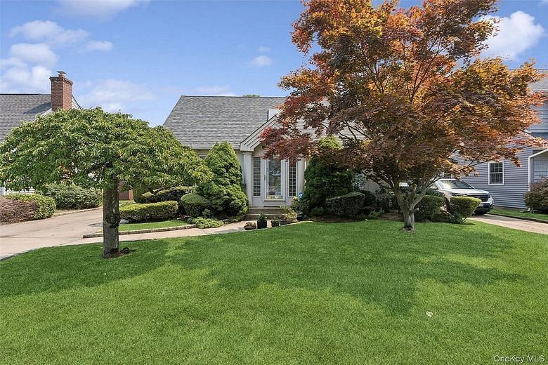22 Briarcliff Drive