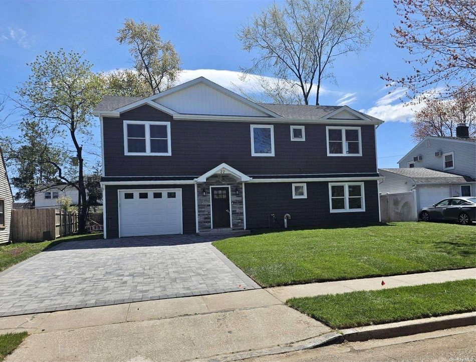 Image 1 of 22 for 22 Carriage Lane in Long Island, Levittown, NY, 11756