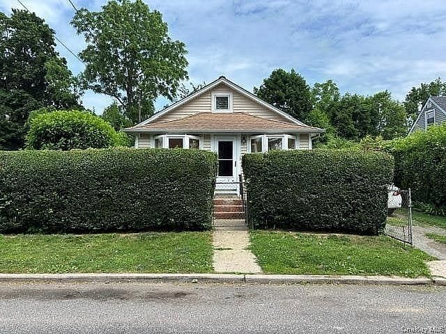 22 E 5th Street
