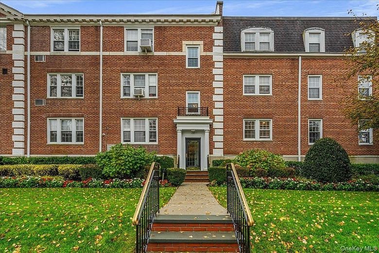 22 Hamilton Place #I1