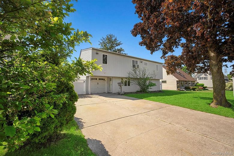 22 Lowland Road