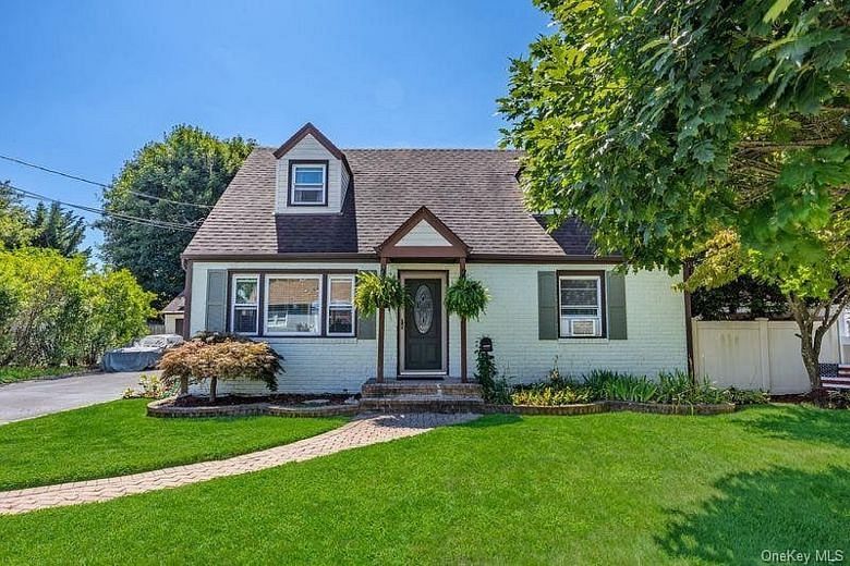 22 Maple Drive