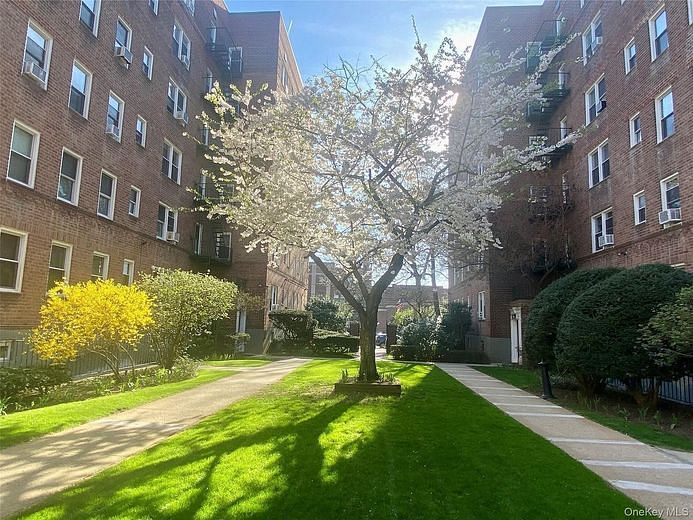22 Mulford Place #5C