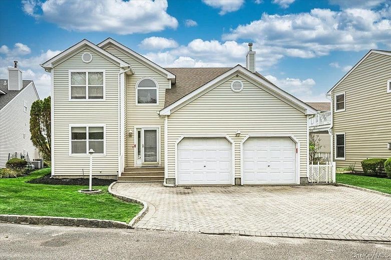 22 Spinnaker Lane