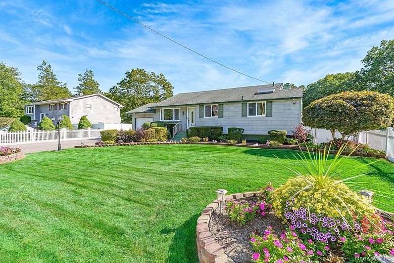 22 W Willow Street
