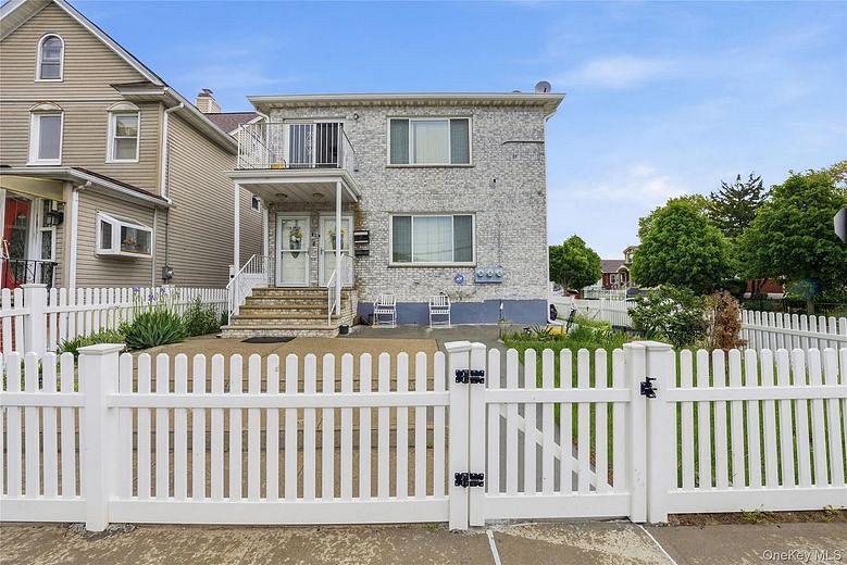 220-19 146th Avenue