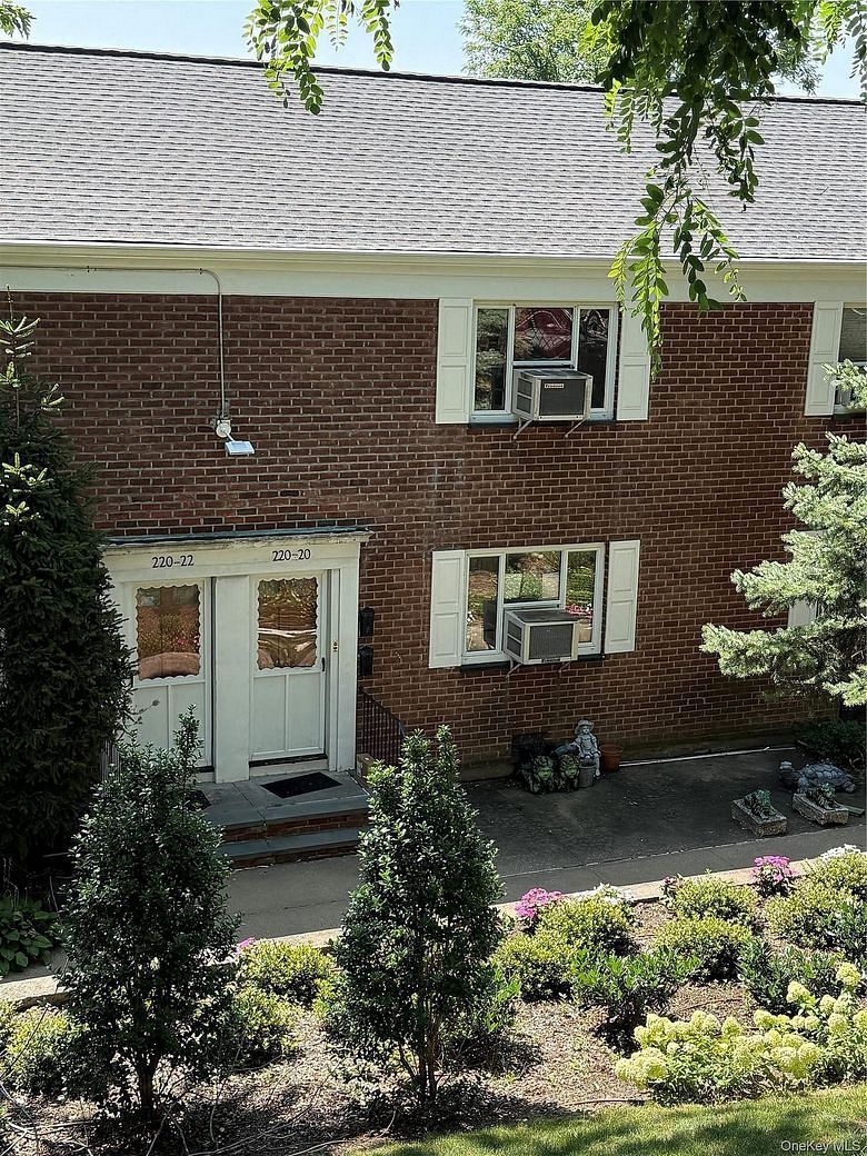 220-20 Stronghurst Avenue #20
