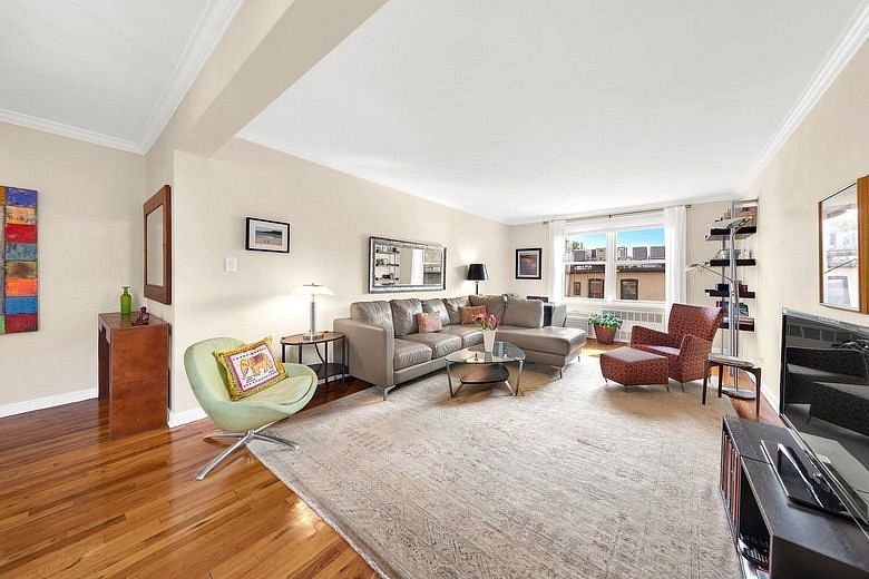 220 Berkeley Place #4B