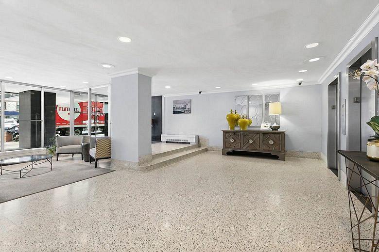 220 East 57th Street #14B