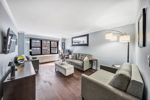 Image 1 of 17 for 220 East 57th Street #3A in Manhattan, New York, NY, 10022