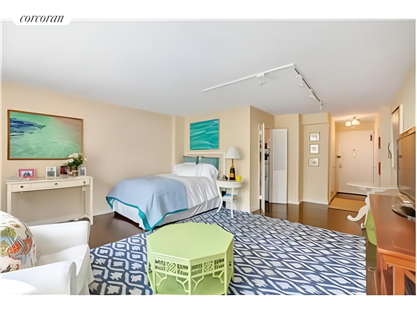 Image 1 of 8 for 220 East 60th Street #11F in Manhattan, New York, NY, 10022