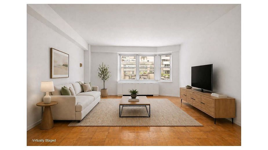 220 East 60th Street #6J