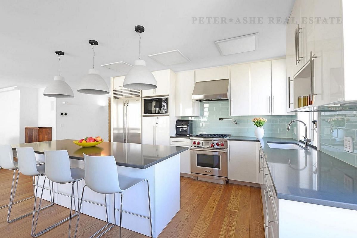 Image 1 of 27 for 220 East 65th Street #21M in Manhattan, New York, NY, 10065