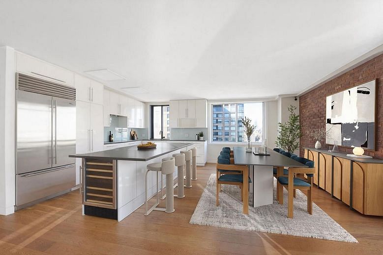 220 East 65th Street #21M