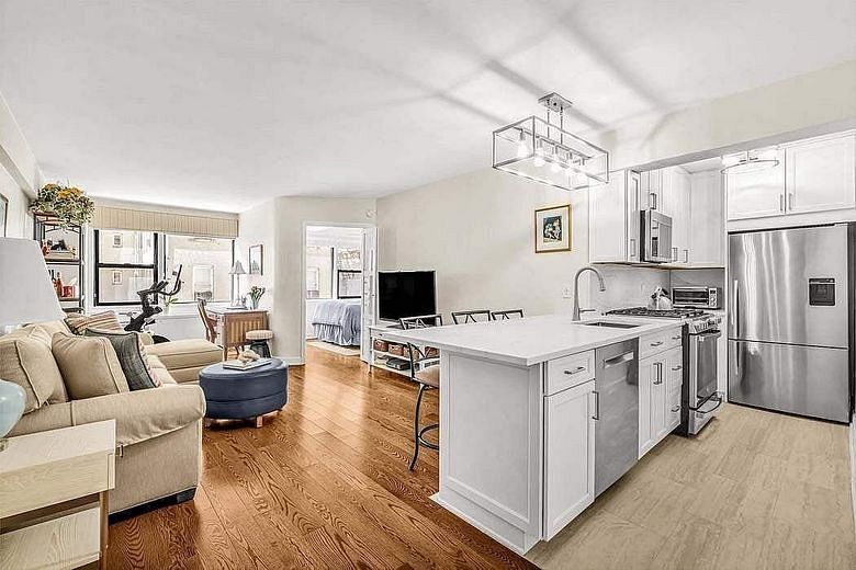 220 East 67th Street #6J
