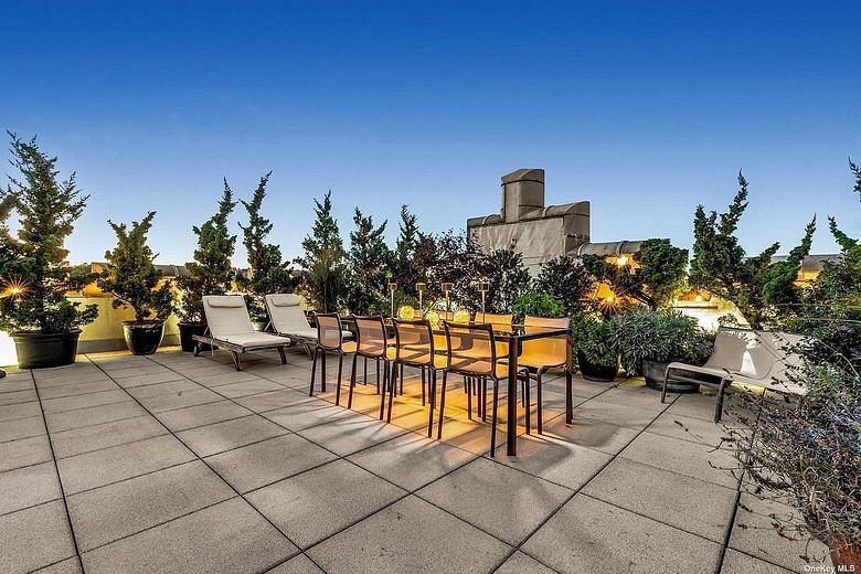 220 W West 148th St #6G