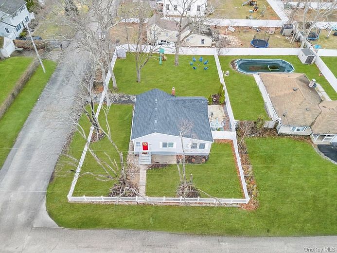 220 Woodycrest Drive