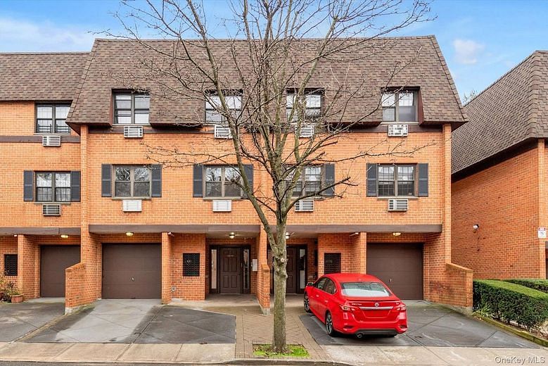 22030 64th Avenue #2Fl.