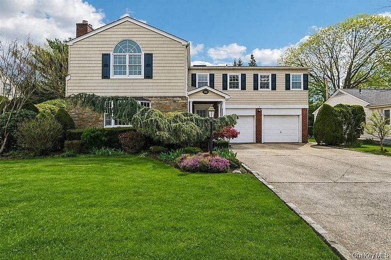 221 Kensington Road