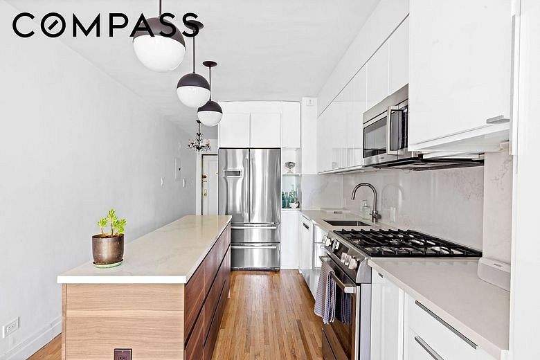 221 McDonald Avenue #6P