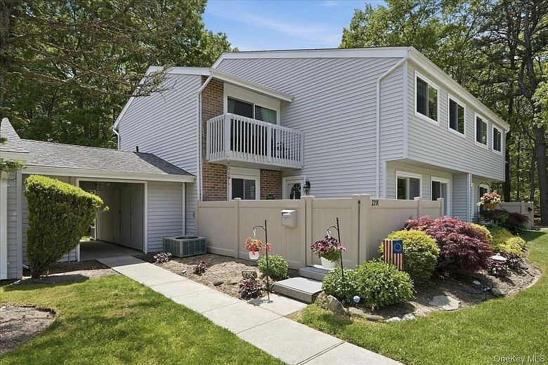 221 Springmeadow Drive #K