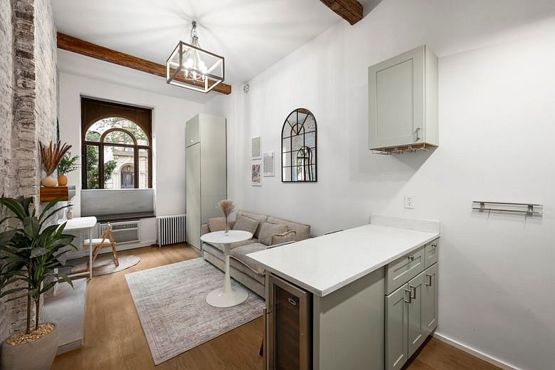 221 West 21st Street #1A