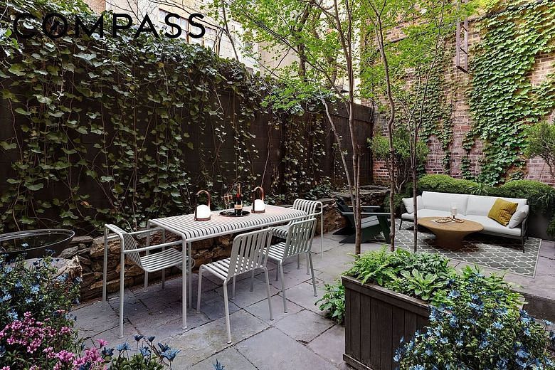 221 West 21st Street #1C
