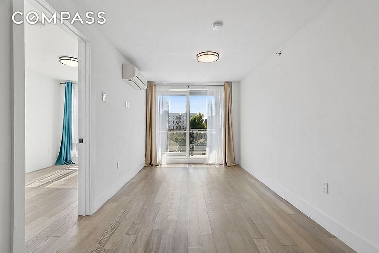 2218 Ocean Avenue #5B