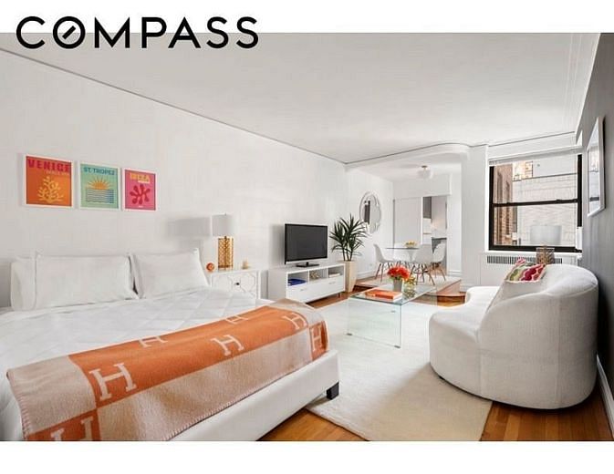 222 East 35th Street #6G