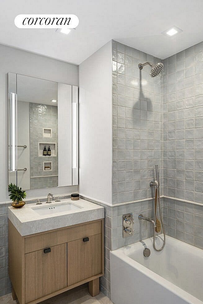 222 East Broadway #4C
