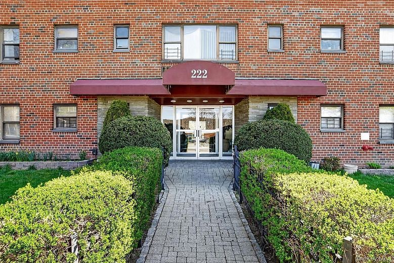 222 N Broadway #3D