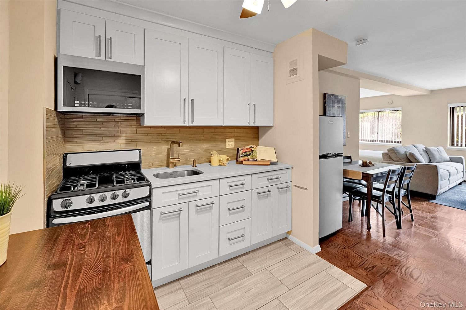 2221 Palmer Avenue #1H