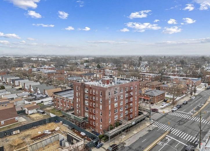 22289 Braddock Avenue #2E