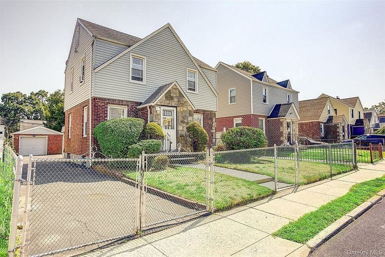 223-42 114th Avenue