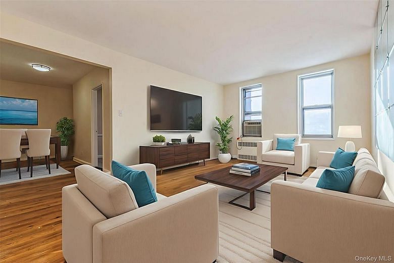 223 Brigham Street #EE4