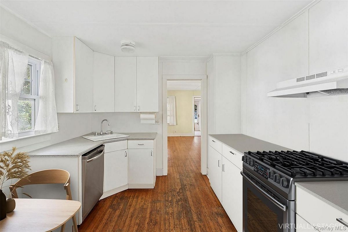 Image 1 of 19 for 2230 Sigsbee Road in Long Island, Southold, NY, 11952