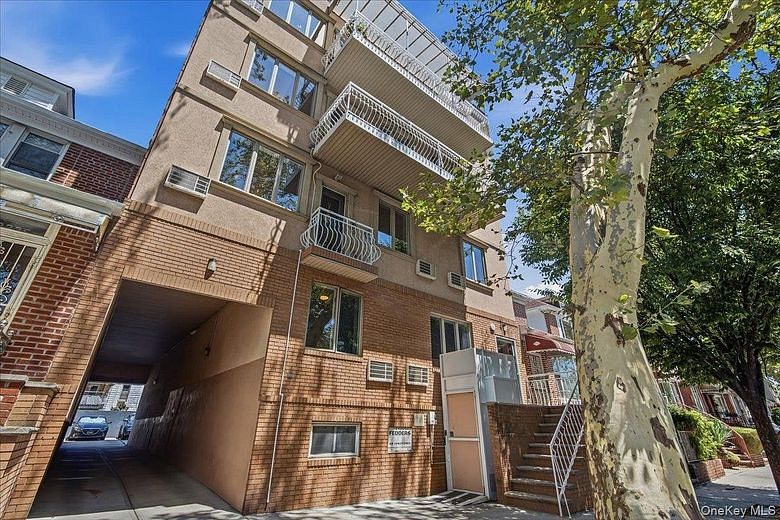 2231 62nd Street #1A