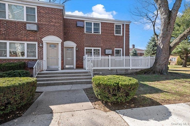 224-38 Kingsbury Ave #A