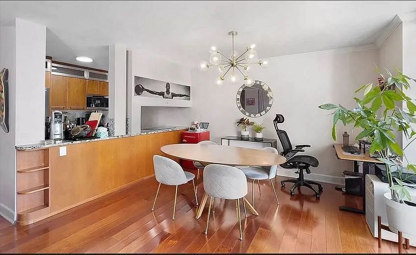 224 East 52nd Street #11