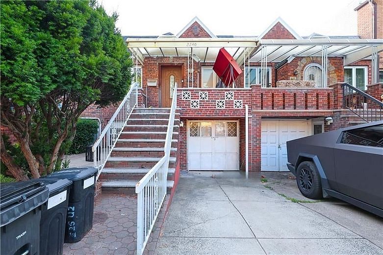 2240 East 26th Street