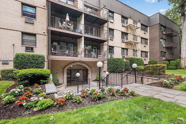 2241 Palmer Avenue #3E